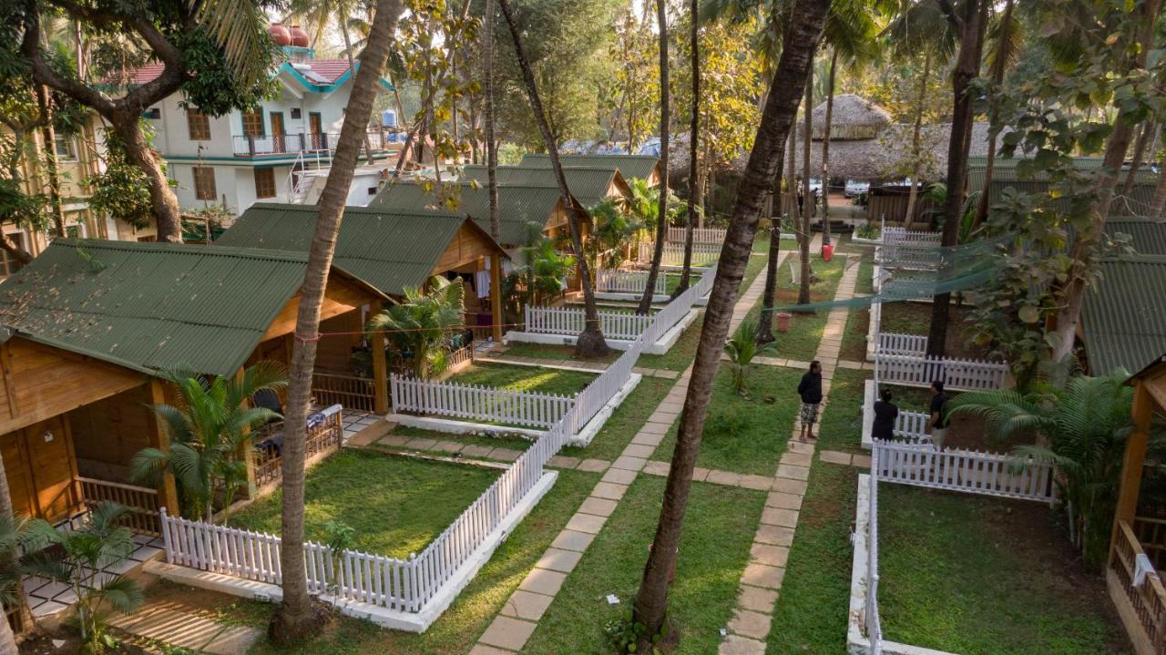 Kings Villa Resort パロレム エクステリア 写真