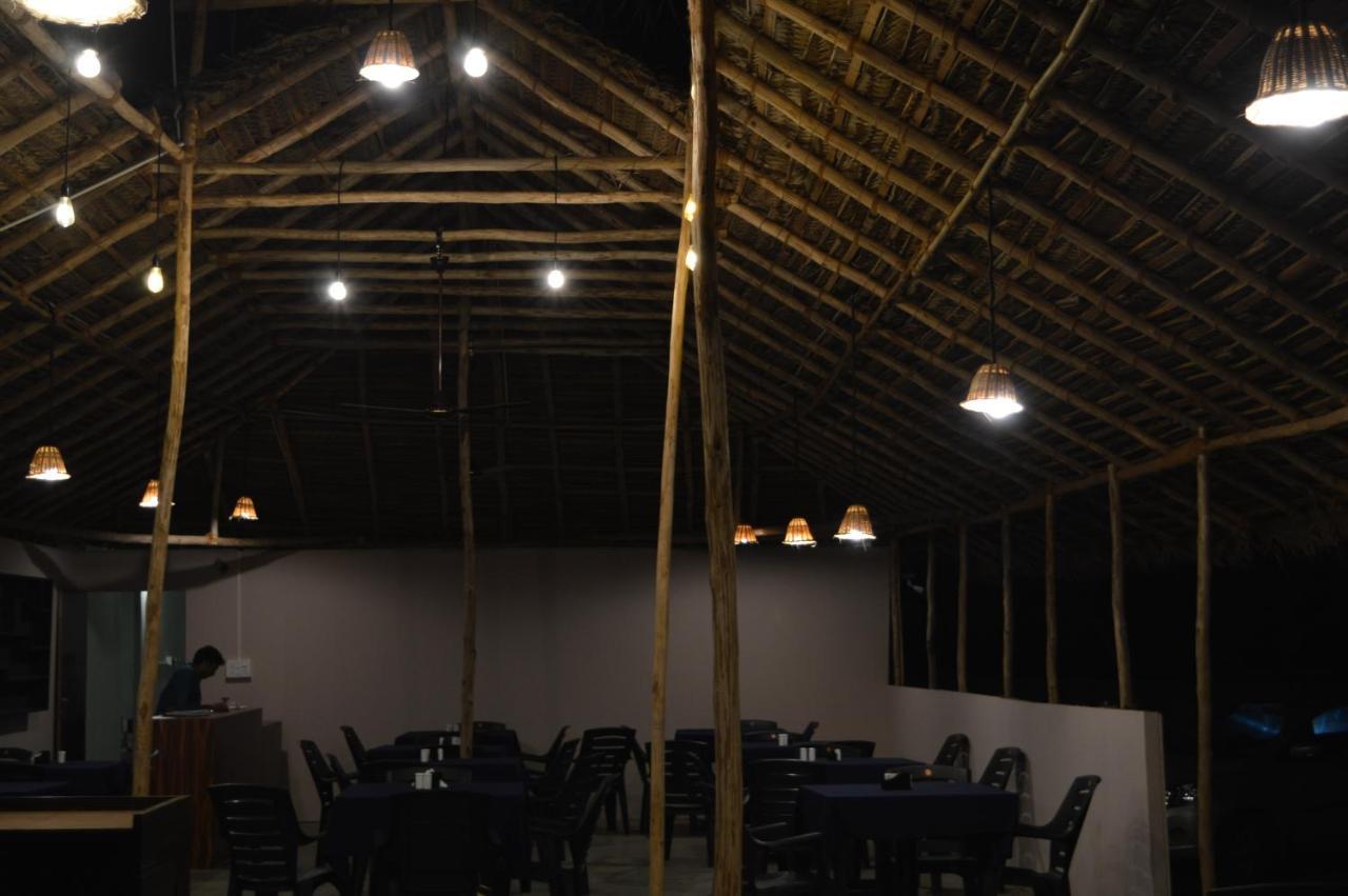 Kings Villa Resort パロレム エクステリア 写真