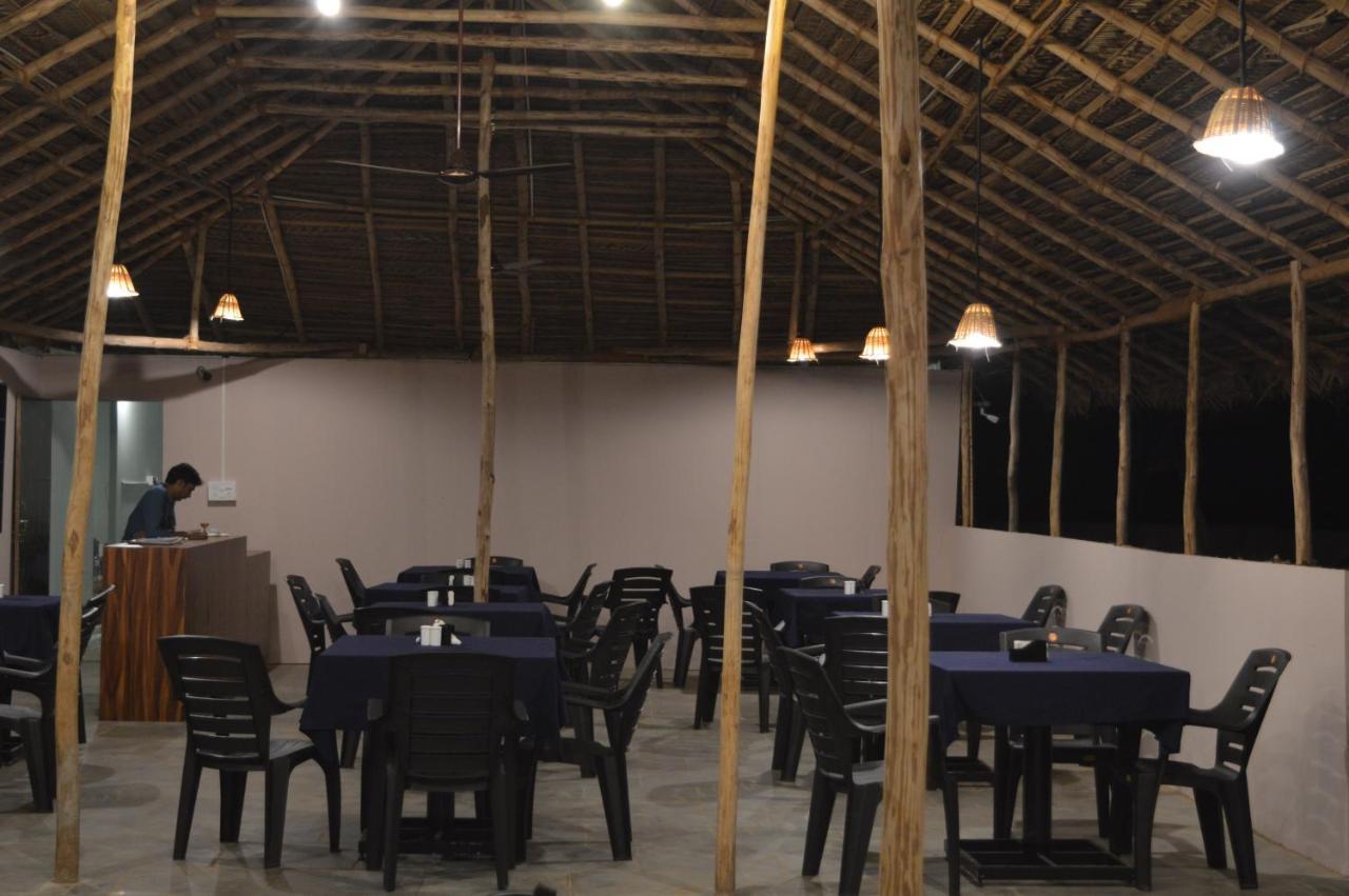 Kings Villa Resort パロレム エクステリア 写真